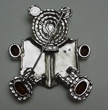 Costume jewelry-Butler and Wilson Reading Bear