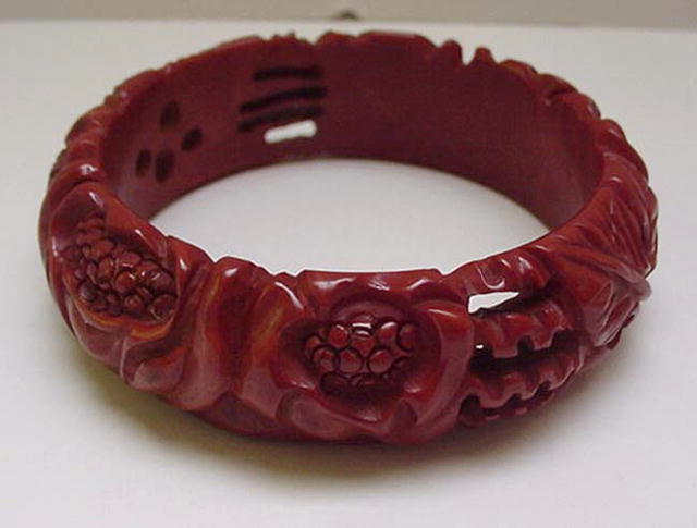 Bakelite Chocolate Lotus Carved Bangle
