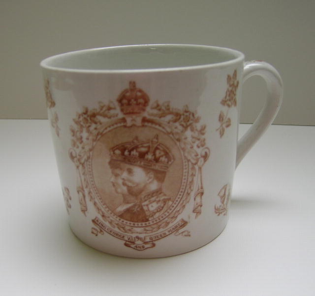 Royal Mug: George V and Mary