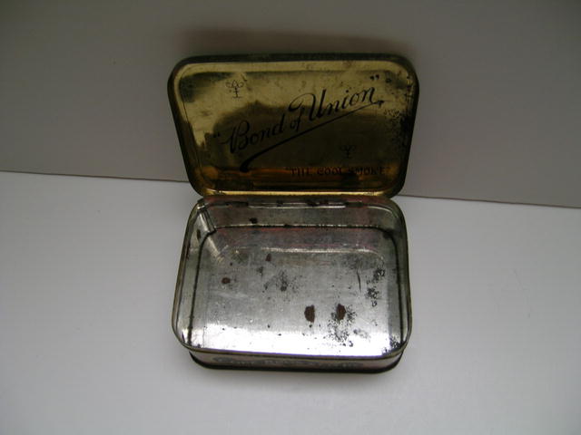 Bond of Union Smoking Mixture Tin