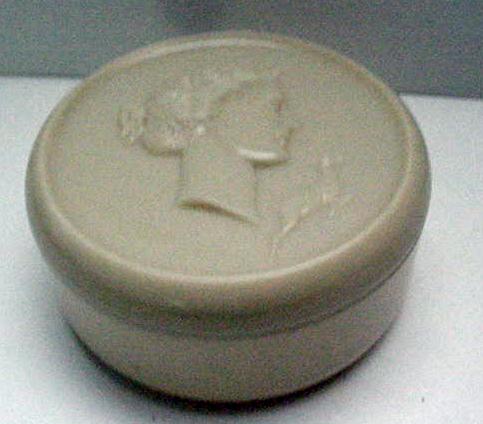 Bakelite Powder Box with Cameo Image