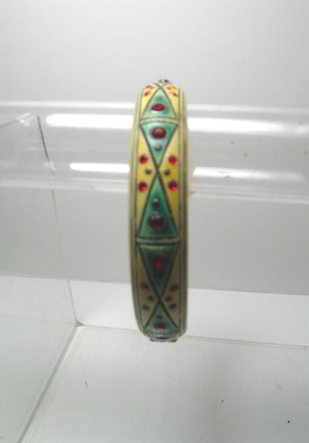 Celluloid Vintage Red on Deco Green Points