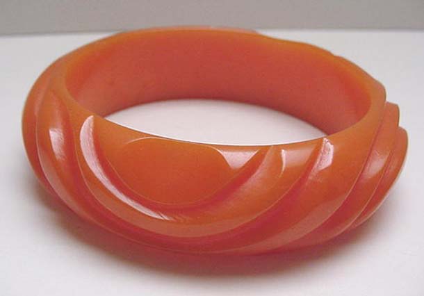 Bakelite Apricot Carved Circles Bangle Bracelet
