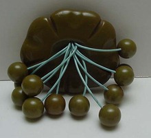 Bakelite Vintage Green Berries or Olives Brooch