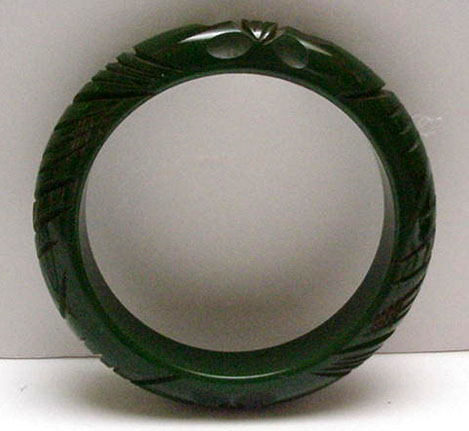 Bakelite Vintage Dark Green Carved Bangle Bracelet