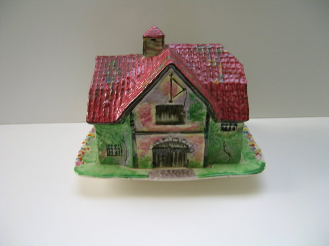 Royal Winton Cottageware Olde Mill Cheese Keep/pink roof