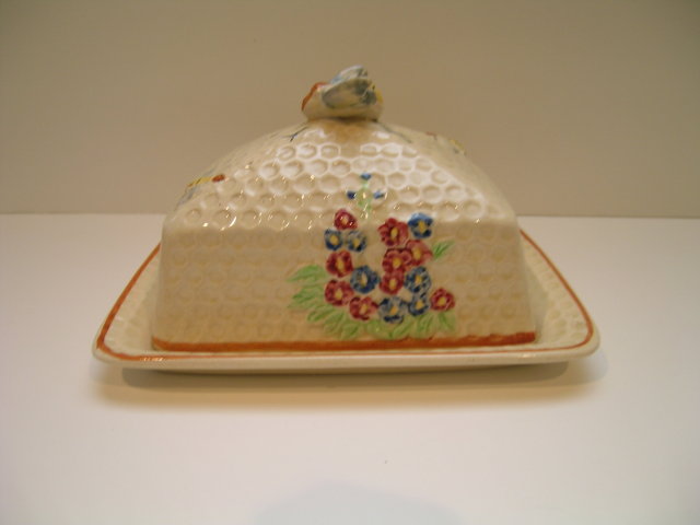 Kensington Beehive Covered Butter Dish