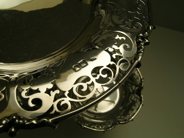 Sterling Silver Epergne: London 1906