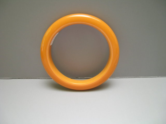 Bakelite Vintage Apricot Bangle