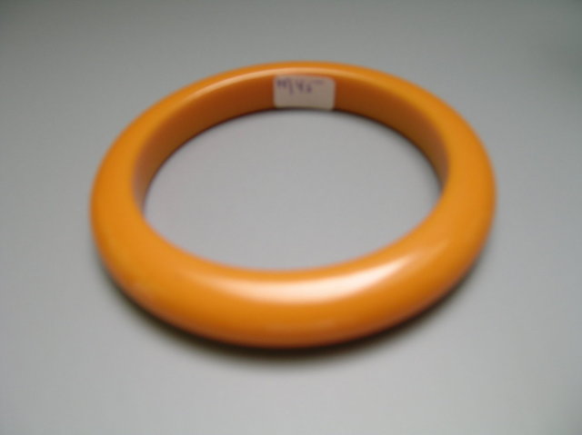 Bakelite Vintage Apricot Bangle