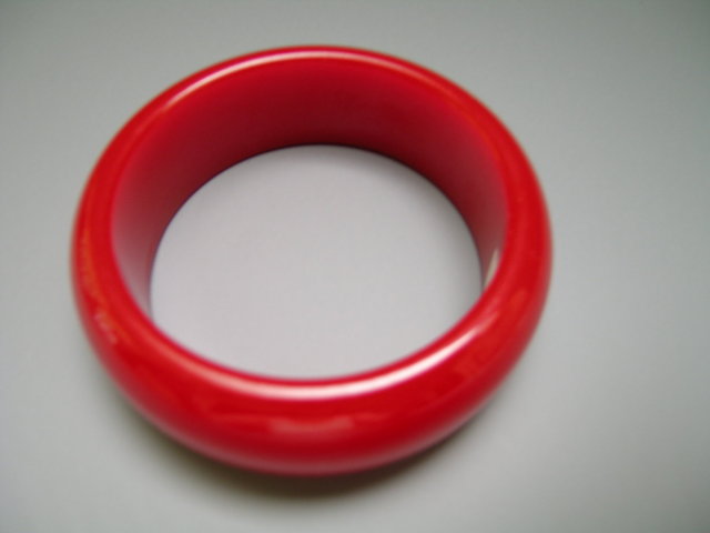 Bakelite Vintage Chunky Red Bangle