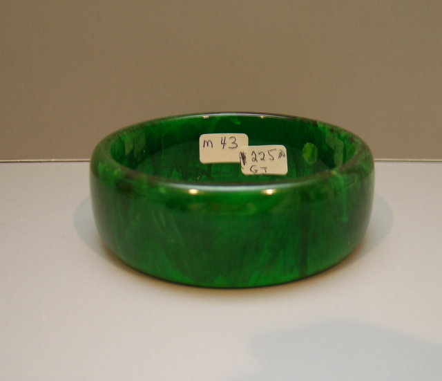 Bakelite Vintage Green Bangle