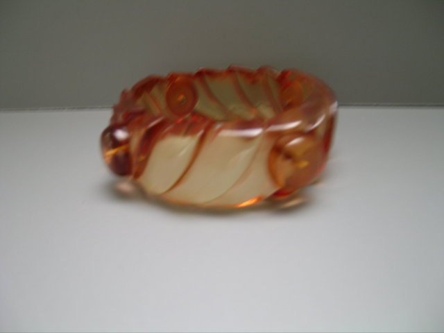 Bakelite Applejuice wide Bangle