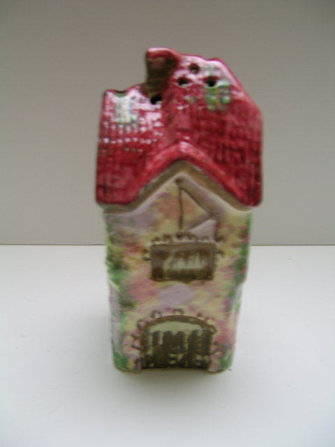 Royal Winton Cottageware Olde Mill Pink Roof