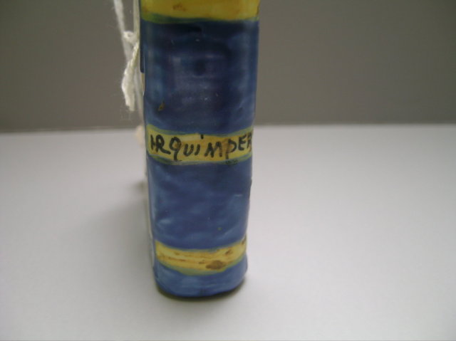 Quimper Snuff Book