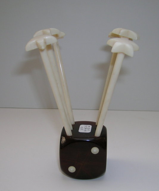 Bakelite Vintage Cube with Swizzle Sticks
