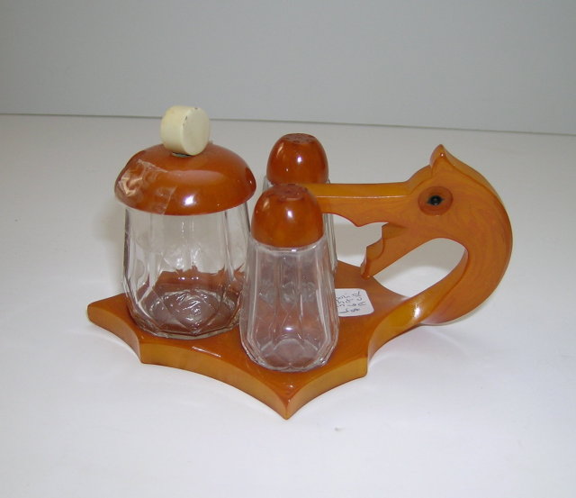 Bakelite Vintage Dragon Cruet:salt pepper