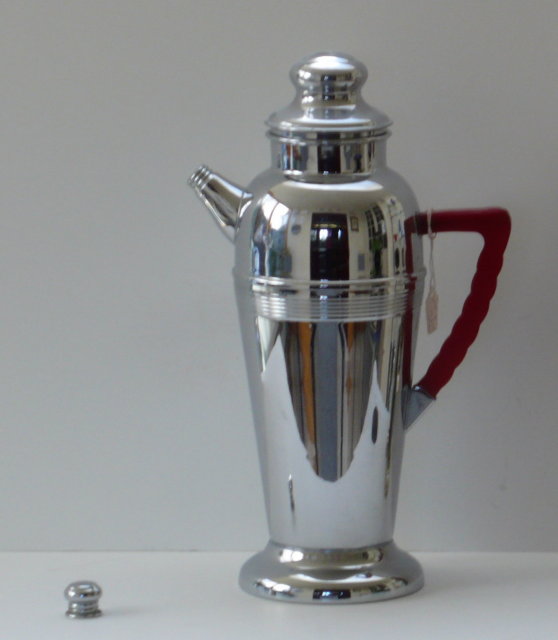 Bakelite & Chrome Martini Shaker