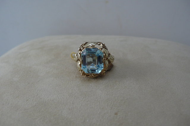 Art Nouveau 14 CT. Austrain Aquamarine Ring
