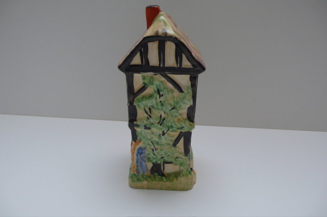 Royal Winton Cottageware Olde England Sugar