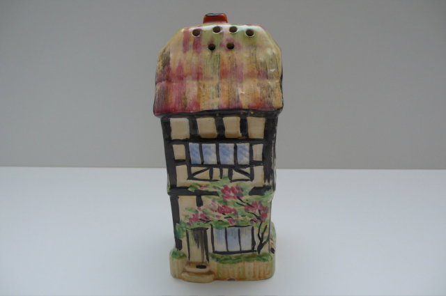 Royal Winton Cottageware Olde England Sugar