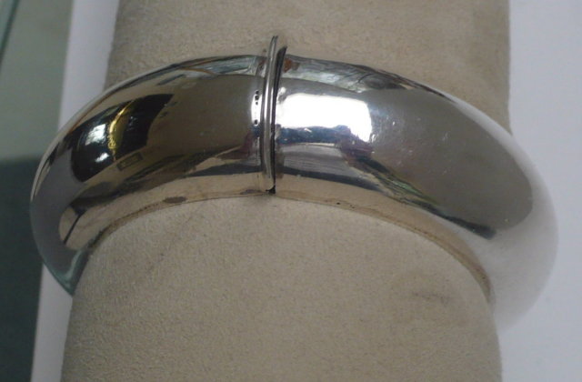 Sterling Silver Antonio Bangle