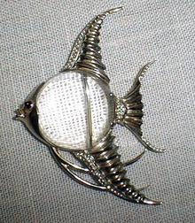 Costume Trifari Jelley Belly Fish Brooch