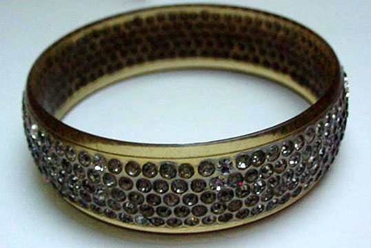 Celluloid Applejuice Colored Bangle with white