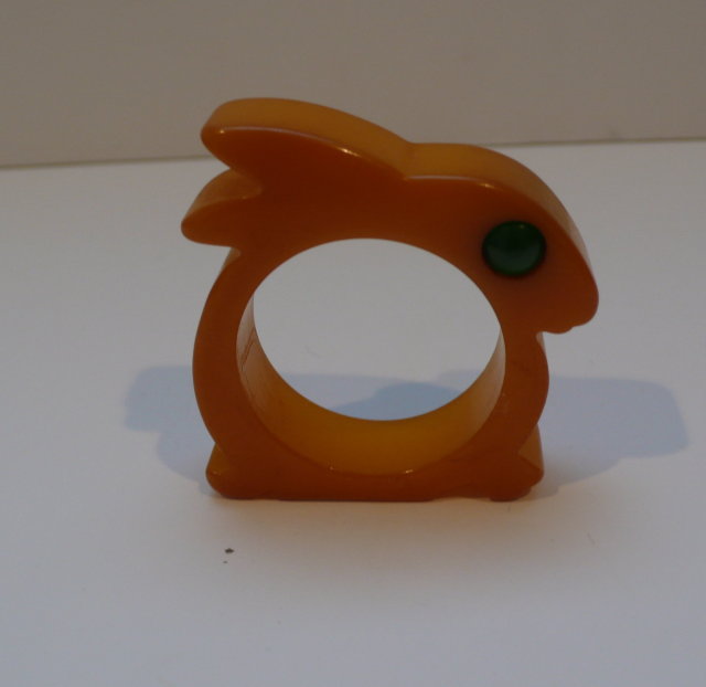 Bakelite Bunny Vintage Napkin Ring