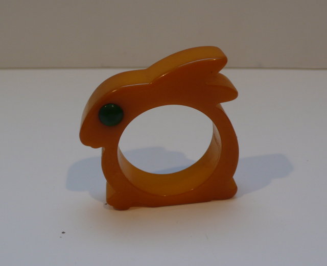 Bakelite Bunny Vintage Napkin Ring