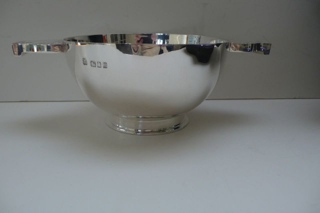 Sterling Boxed Bowl and Spoon London 1922