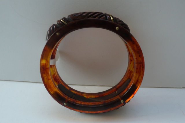 Bakelite & Wood Vintage Bangle