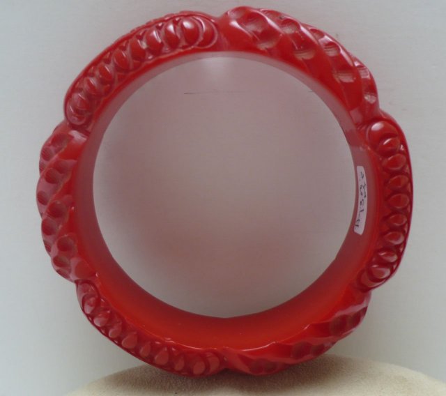 Bakelite Carved Chunky Red Bangle