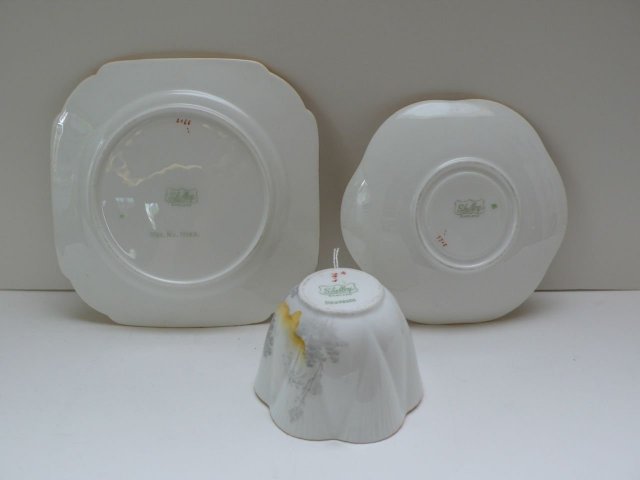 Shelley Dainty Harebell Flower Handle Trio