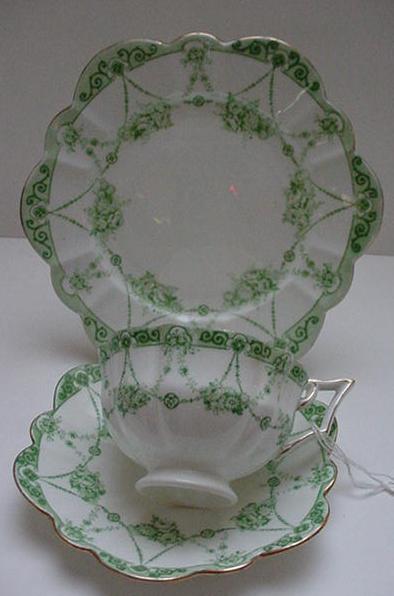 Wileman Shelley Green Court Flower Chains