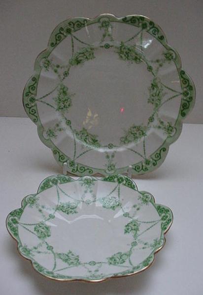 Wileman Shelley Green Court Flower Chains