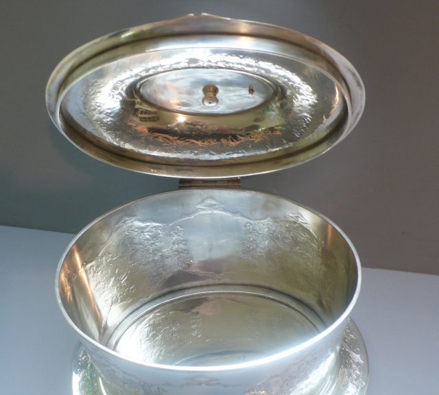 Victorian Oval Silver Plate Deer Finial Biscuit Box