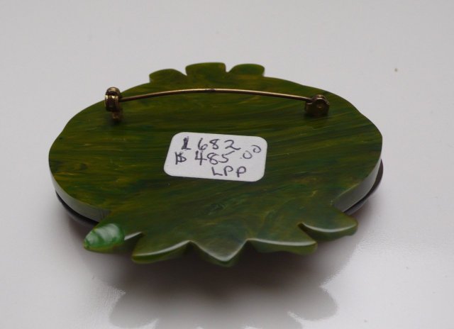 Bakelite Vintage Pumpkin/Squash Brooch