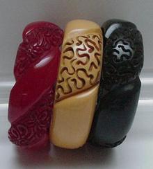 Bakelite Three Vintage Carved Bangles:Green-Red-Butterscotch
