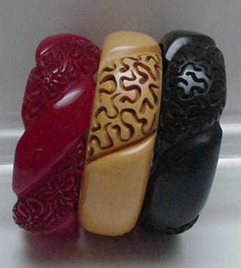 Bakelite Three Vintage Carved Bangles:Green-Red-Butterscotch
