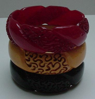 Bakelite Three Vintage Carved Bangles:Green-Red-Butterscotch