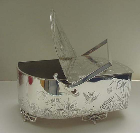 Silver Plate English Aesthetic Biscuit Box
