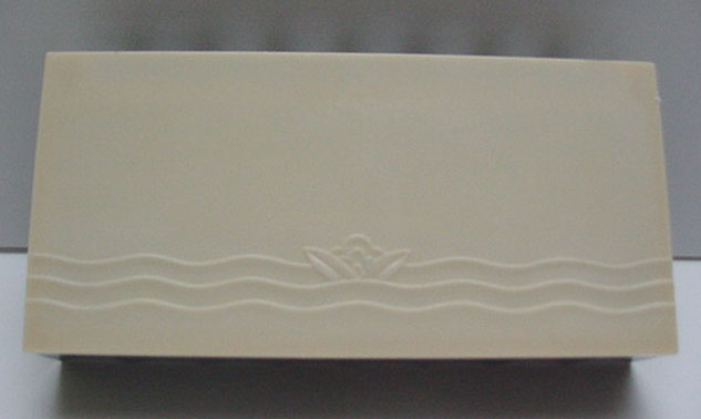 Elo Bakelite Community Plate Box