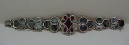 Victorian Scottish Agate Gray & Red Bracelet