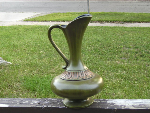 Haeger Ewer