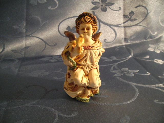 Harmony Kingdom - La Gardienne Angel