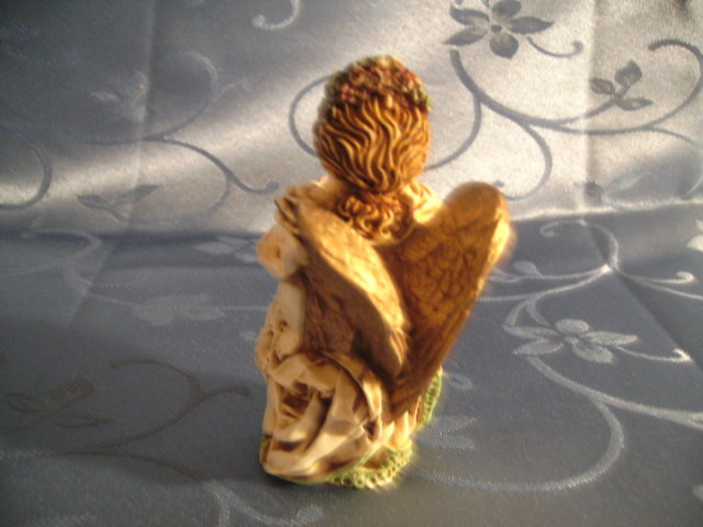 Harmony Kingdom - La Gardienne Angel