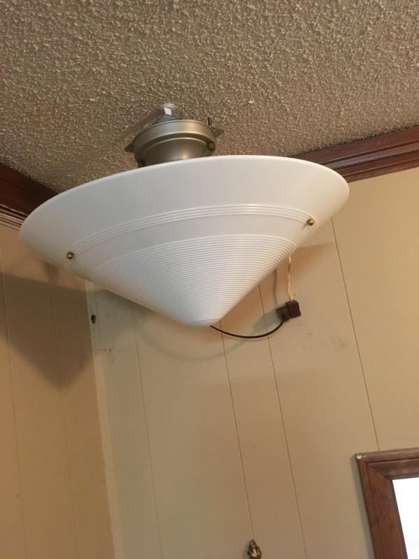 VINTAGE DECO FLUSH MOUNT CEILING LIGHT
