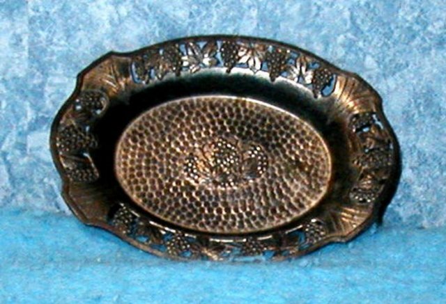 Tray B1856