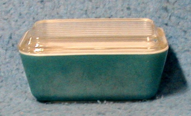 Refrigerator Dish blue with lid B2236